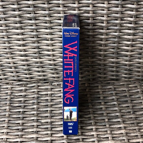 White Fang (VHS, 1991) VHS Cassette VCR Tape Ethan Hawk - Picture 3 of 10